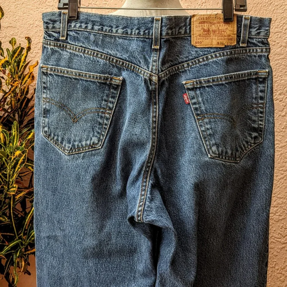 Levi's Men's 550 red tag jeans SZ 36